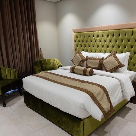 Trivelles Executive Suites איסלמאבד מראה חיצוני תמונה
